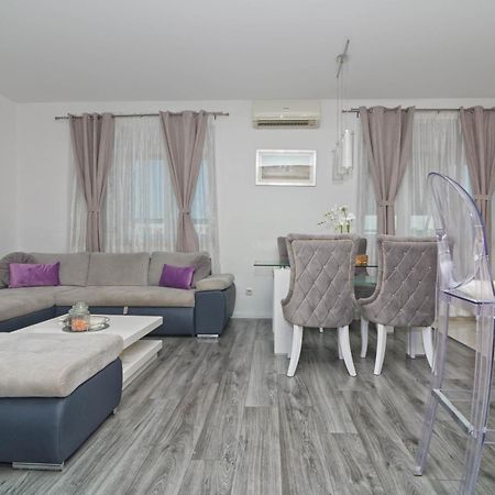 Apartment Anachi Split Bagian luar foto