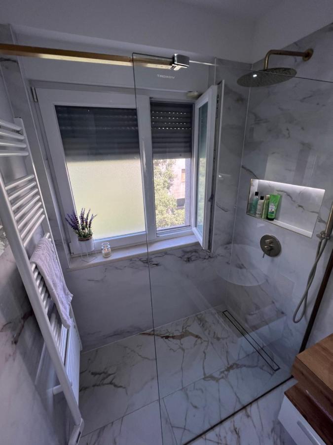 Apartment Anachi Split Bagian luar foto