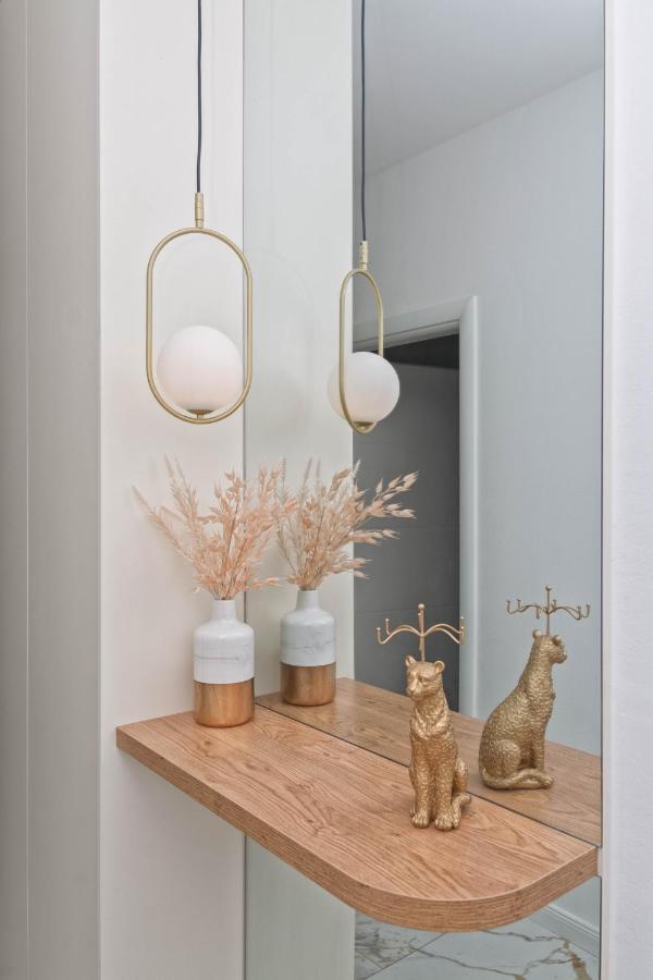 Apartment Anachi Split Bagian luar foto